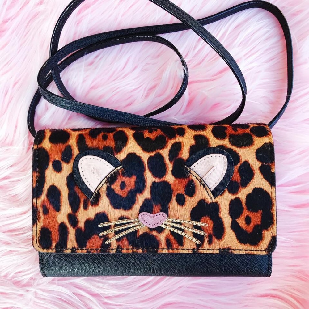 Purse. Used once! No rips or stains EUC